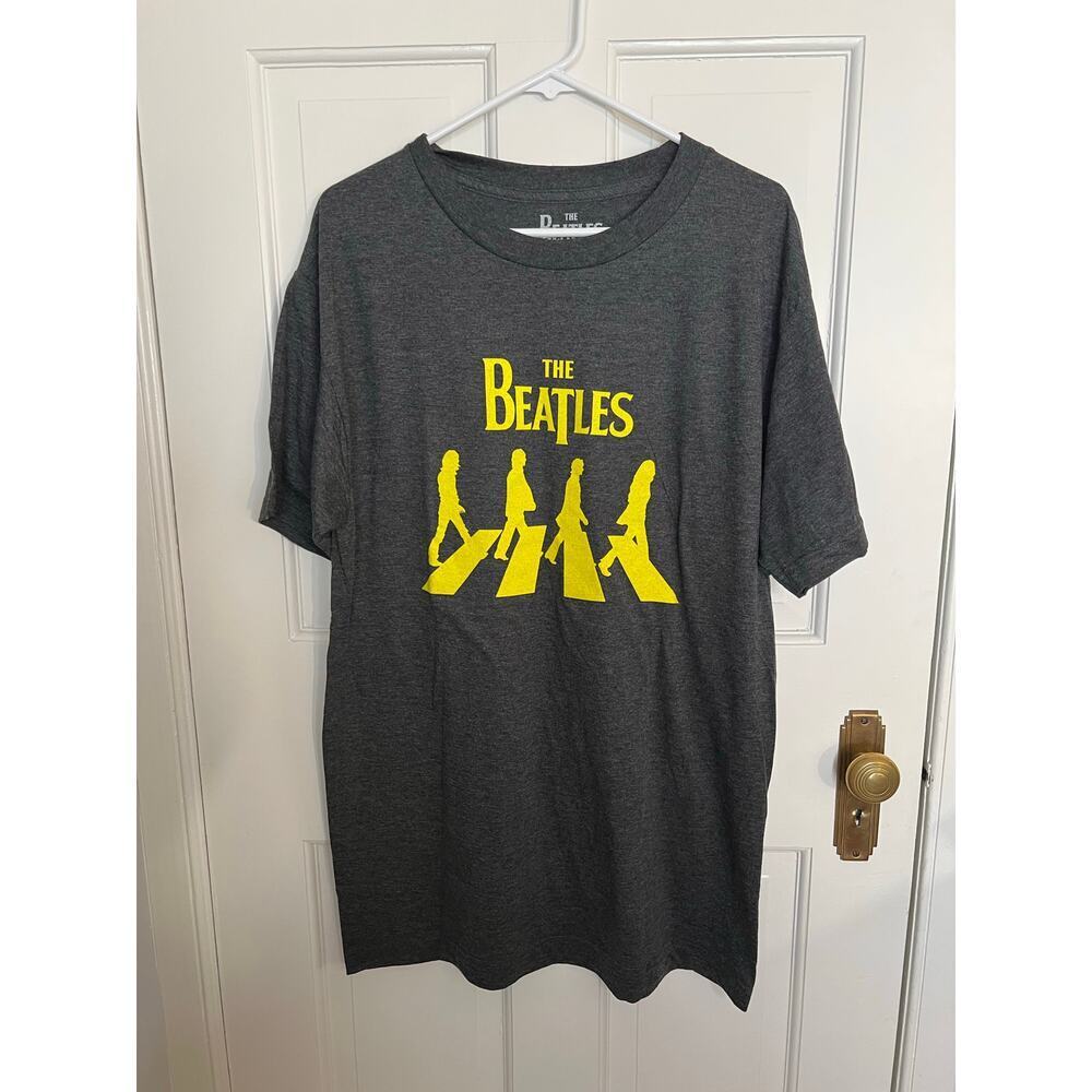 NEW The Beatles Men's L Graphic T Shirt Gray Yellow Crossing Abbey Road Band